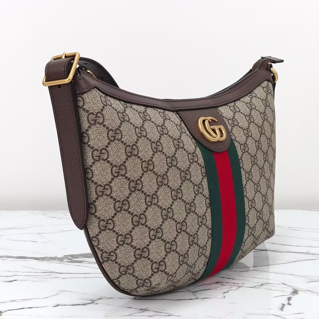 G*u*i Crossbody Bag 30x22x5.5cm
