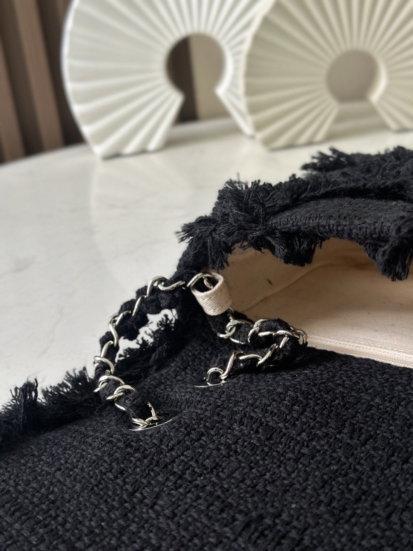 Ch*el vintage flap bag as3318 27cm