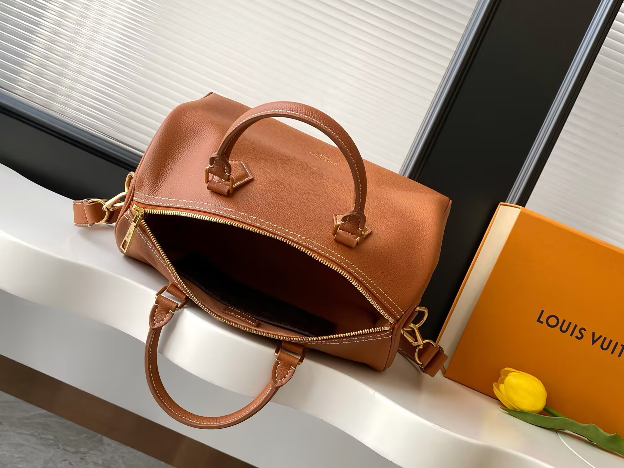 LV SPEEDY SOFT 30 BAG M24892 21x17x30cm