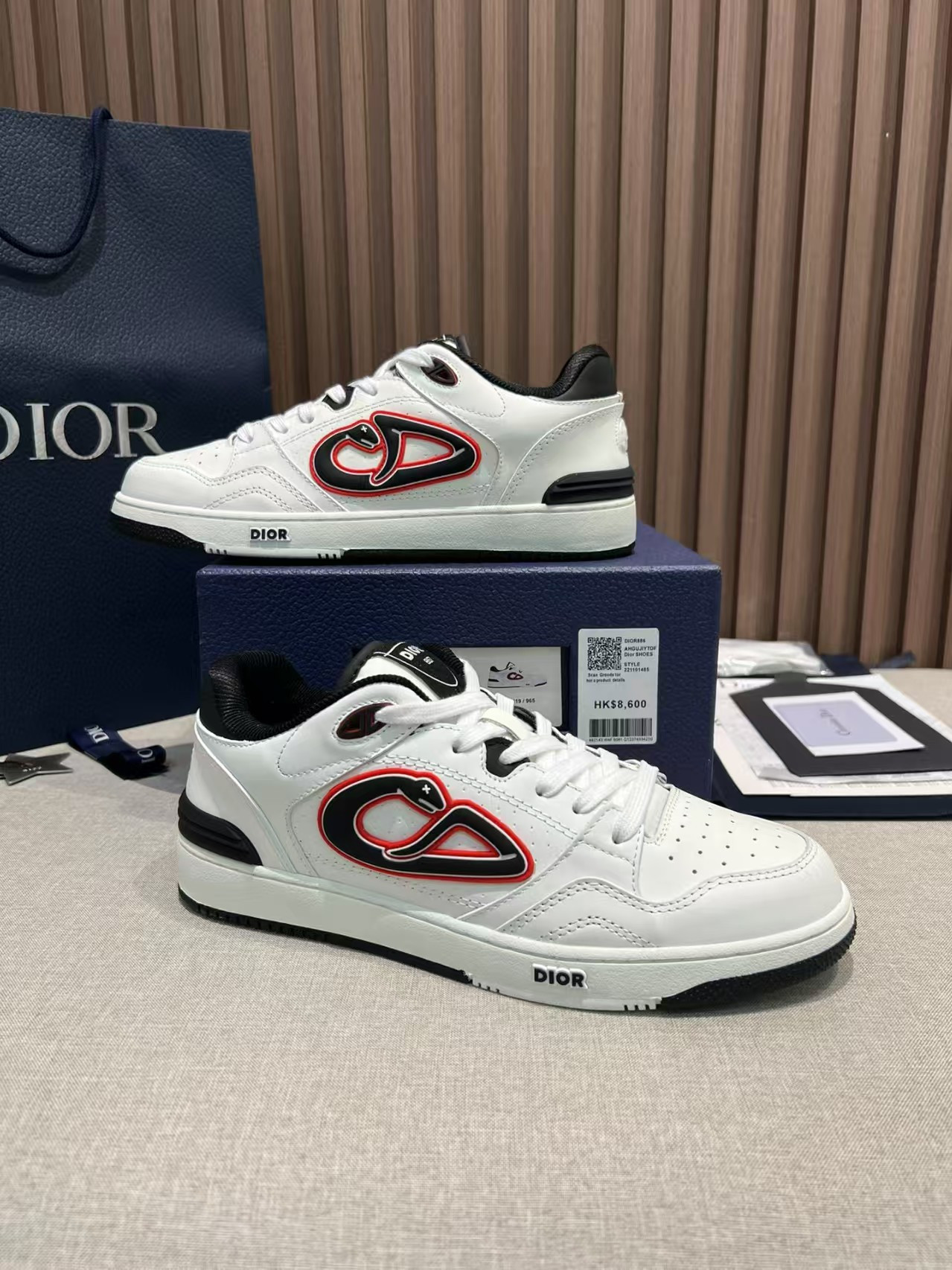 UA D*0r Sneakers