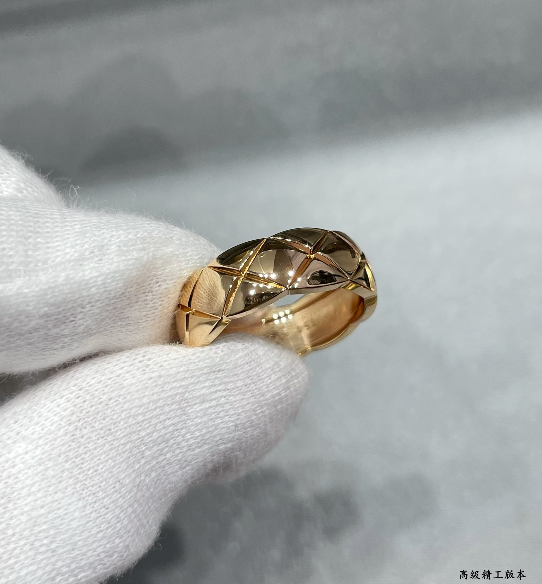 Ch*el Wide Diamond Pattern Smooth Ring