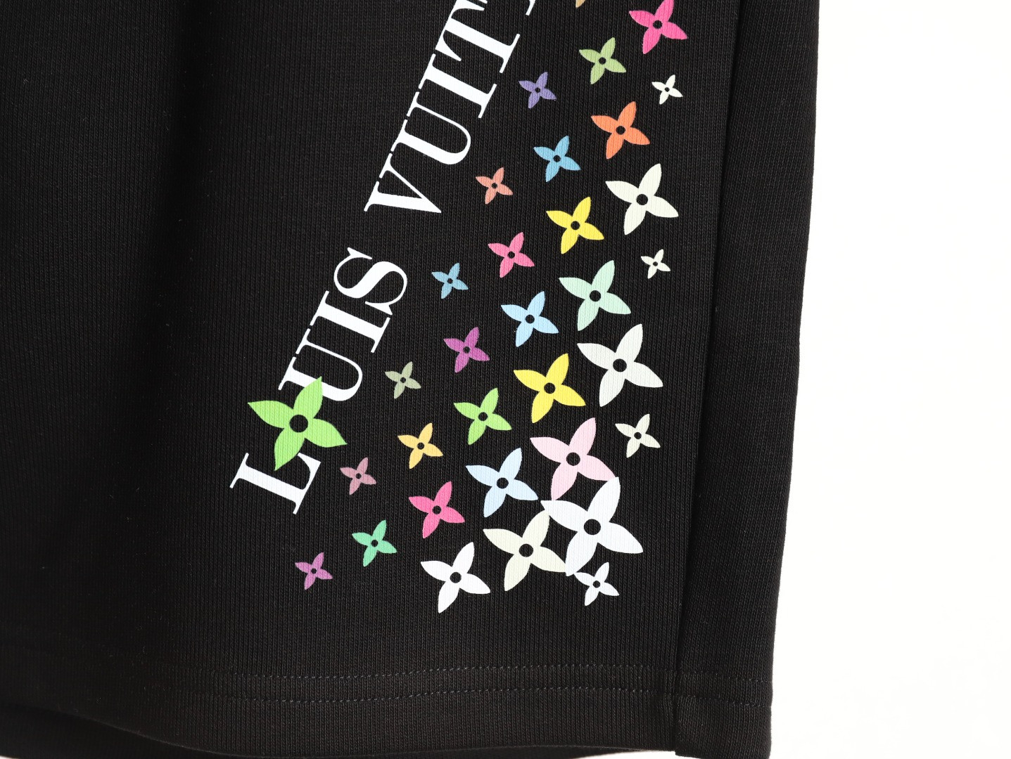 L0*is V*t0n LV 25ss shorts