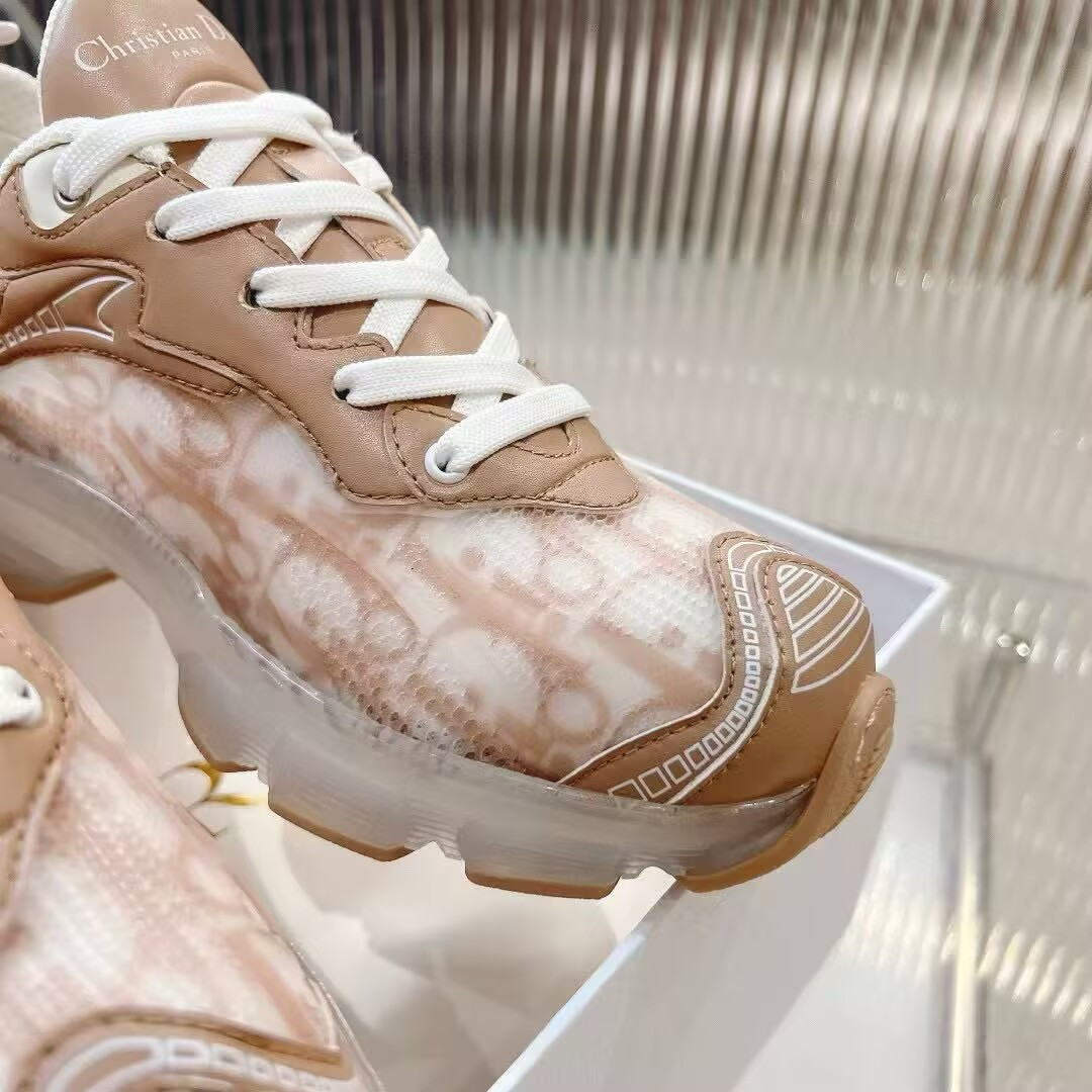 UA D*0r Vibe Sneaker