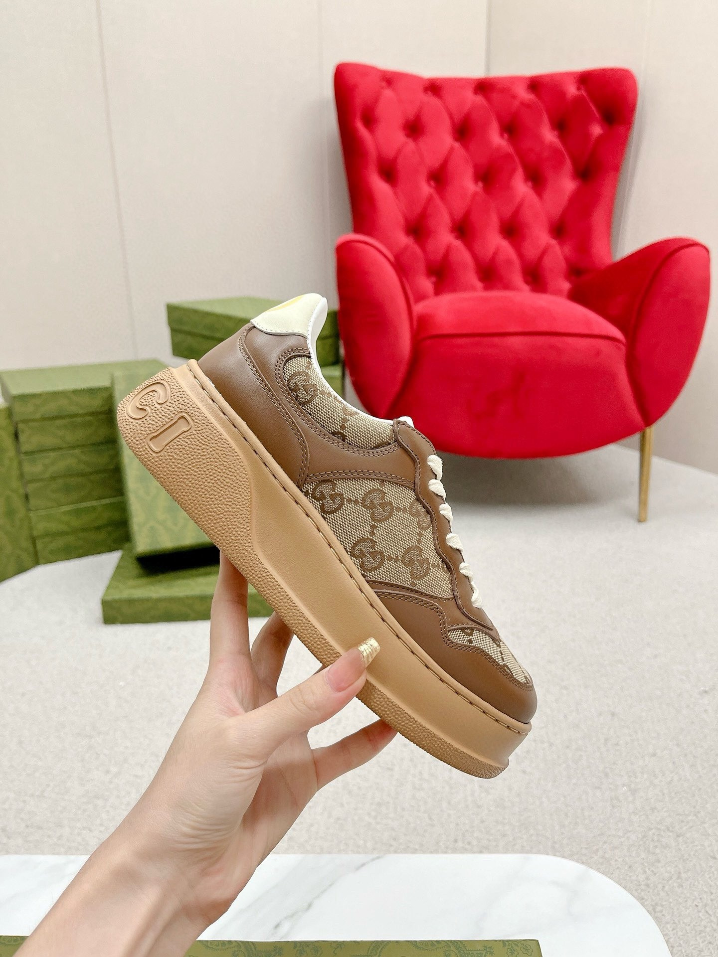 ua G*u*i gg low-top platform sneakers