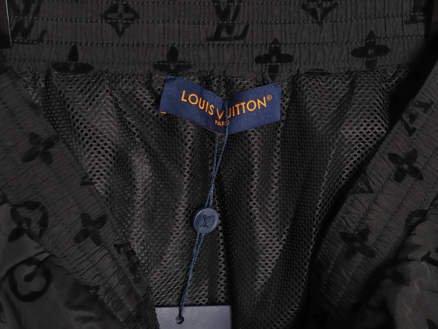 L0*is V*t0n LV 25ss shorts