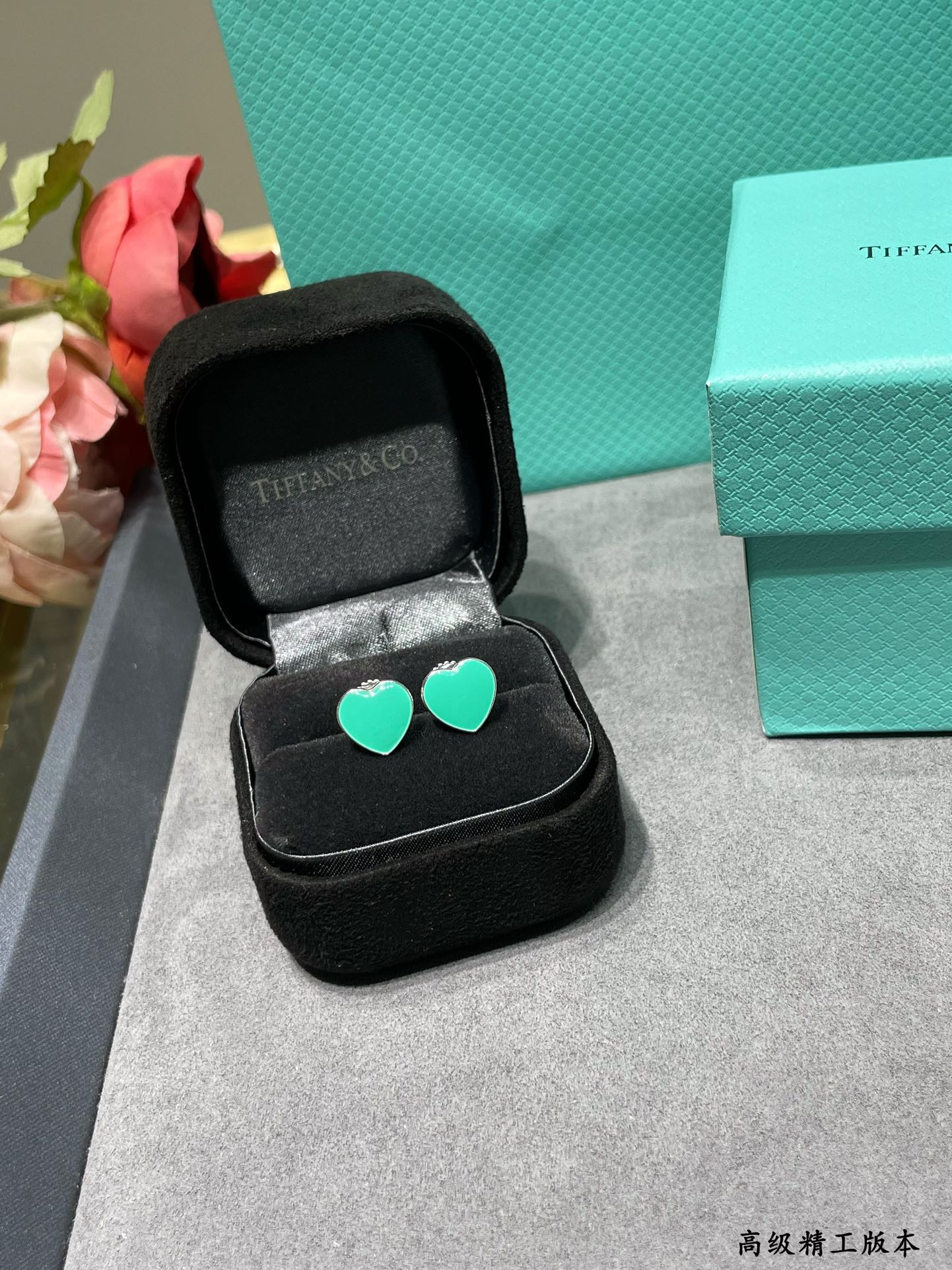 T*f*ny & Co. Heart Stud Earrings Ag925