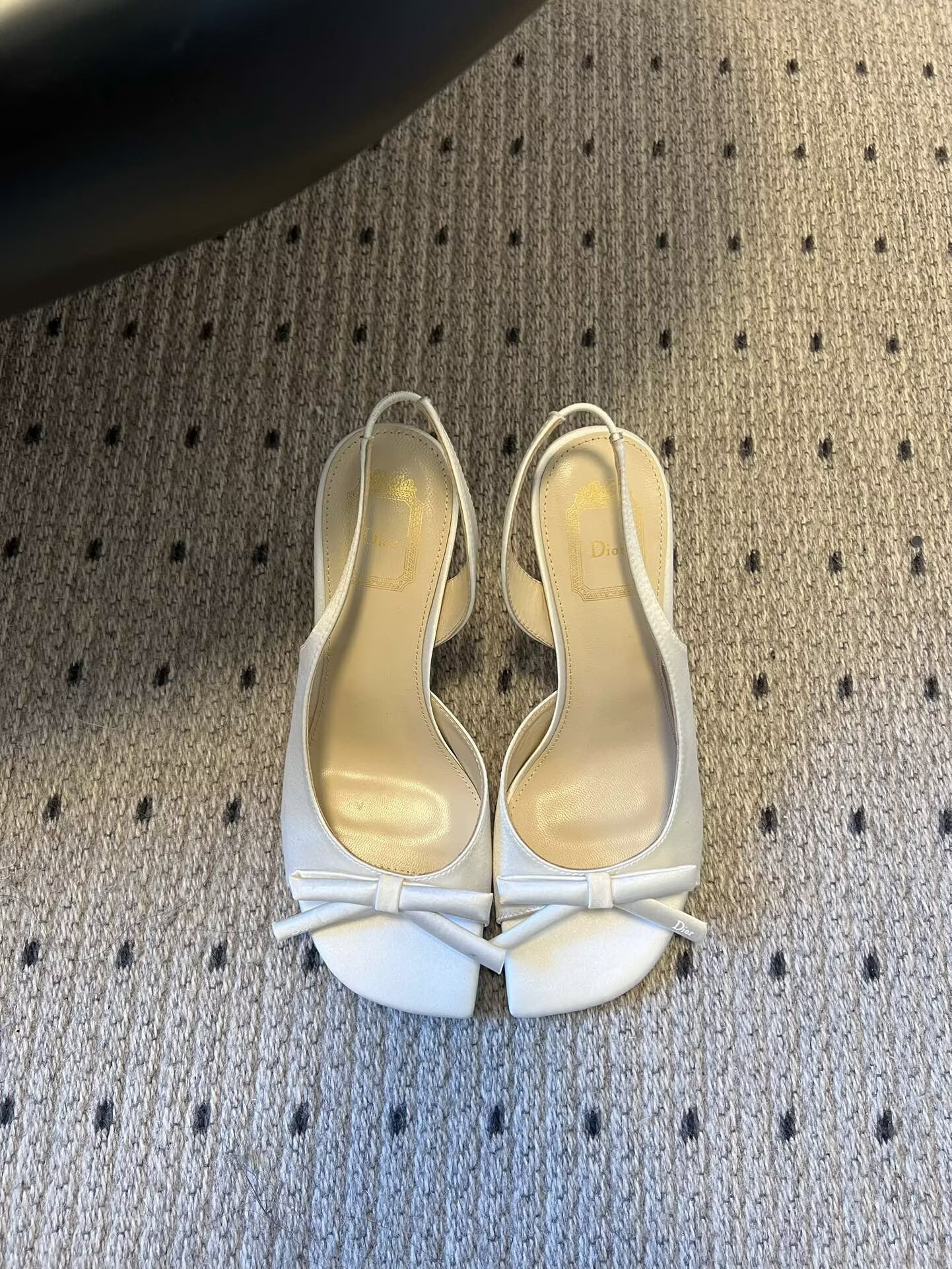 ua D*or bow heeled slingback sandal