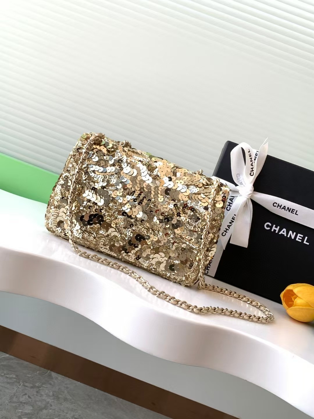Ch*el CRUISE 25C FLAP BAG 14x21x8cm