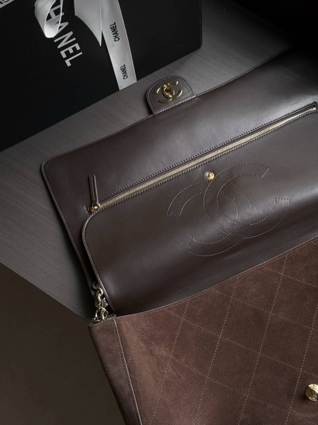 Ch*el flap bag brown as6234 38.5x26x11cm