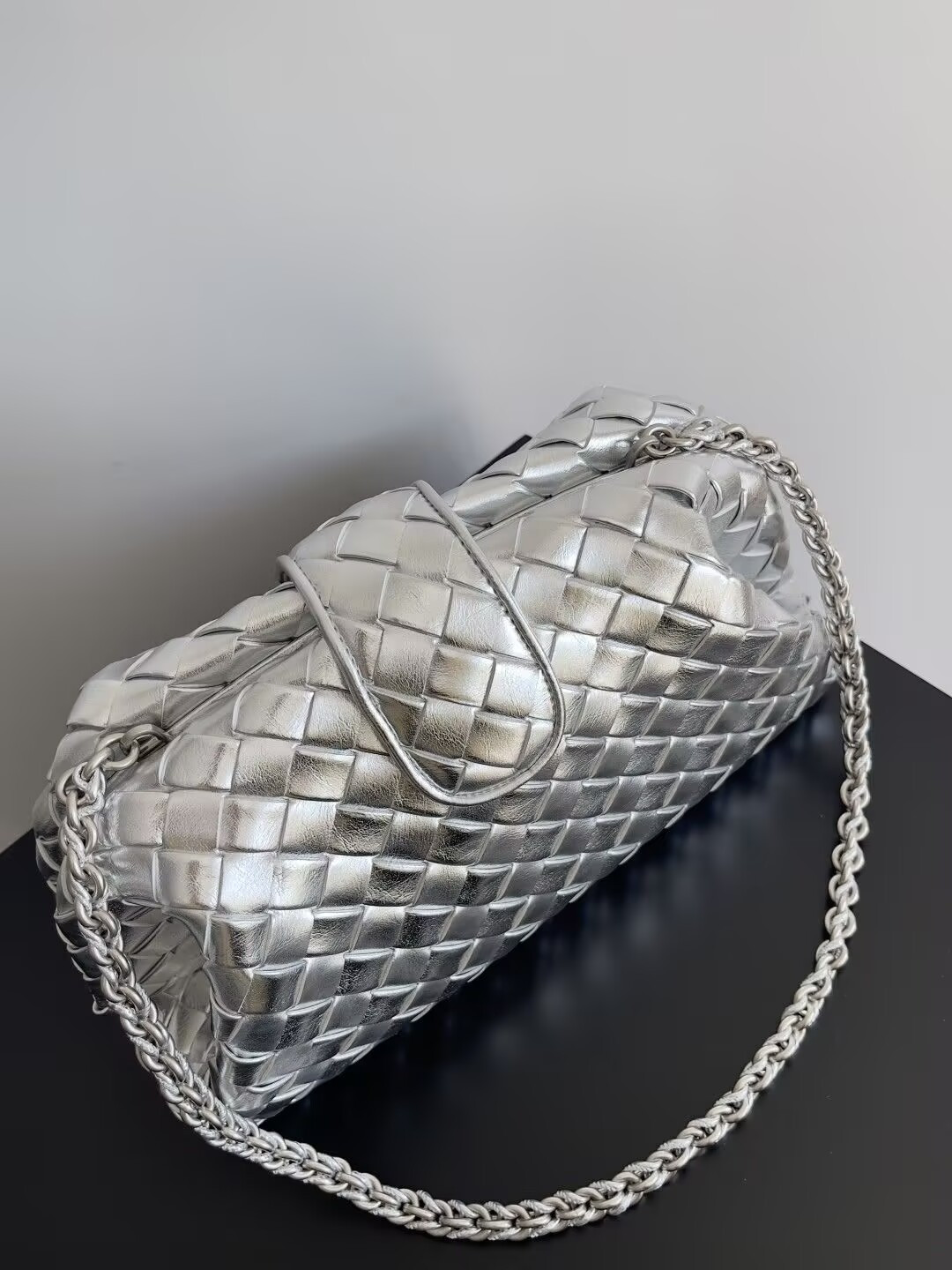 bo*te*ga Ve*ne*ta lauren clutch andiamo parachute 31x16.5x11cm