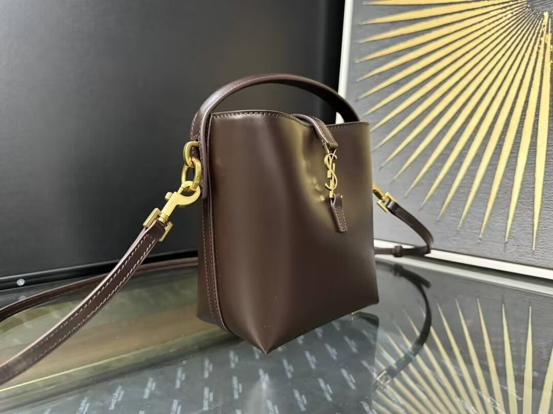 Y*L LE 37 Mini (Shiny Leather) 15x13x6cm