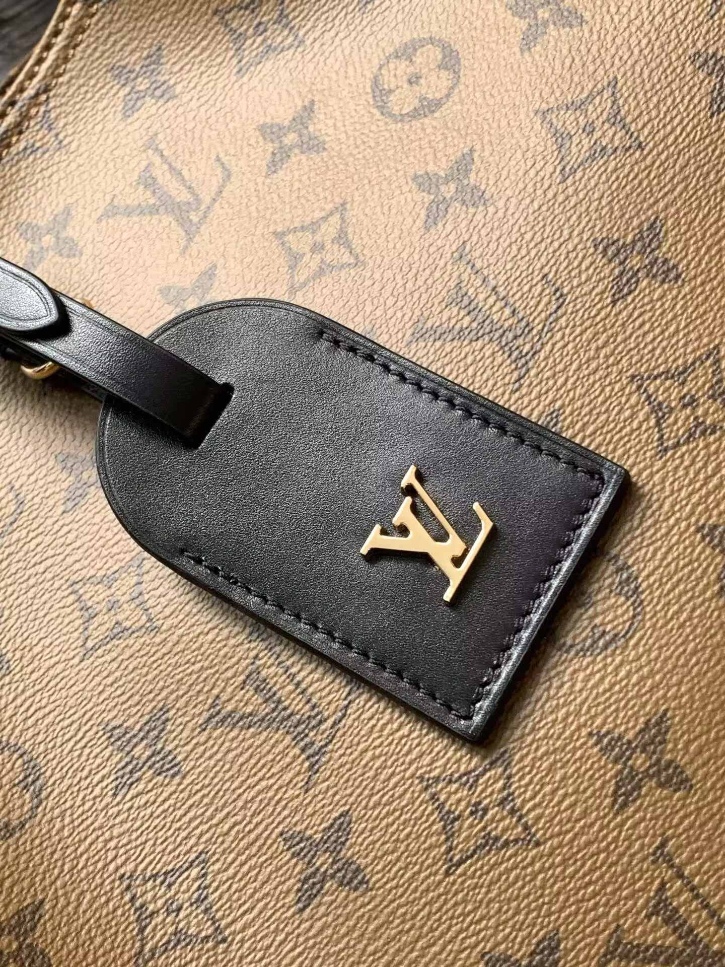 LV Atlantis GM M46817 34 x 34 x 13.5 cm