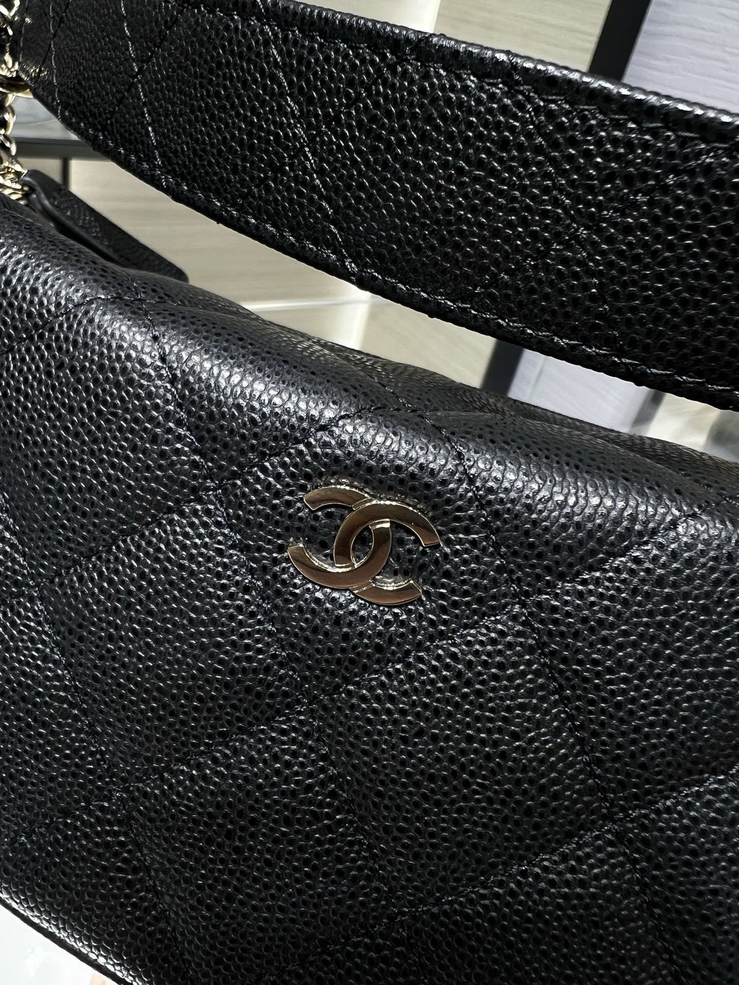 Ch*el clutch with chain light gold hardware ap5094 15x22x6cm