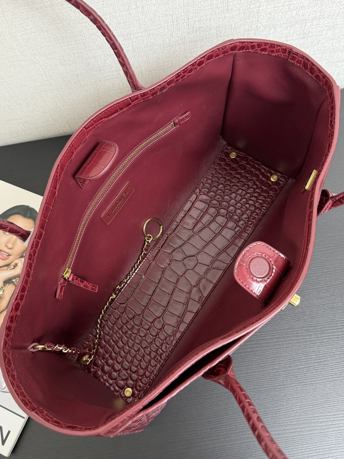 Ch*el tote crocodile-embossed bag 35x20x13cm