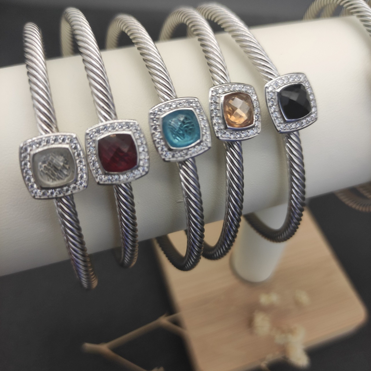 dau1d Yvrm*n 4mm square di*m*nd bracelet (wrist circumference 15-20cm)