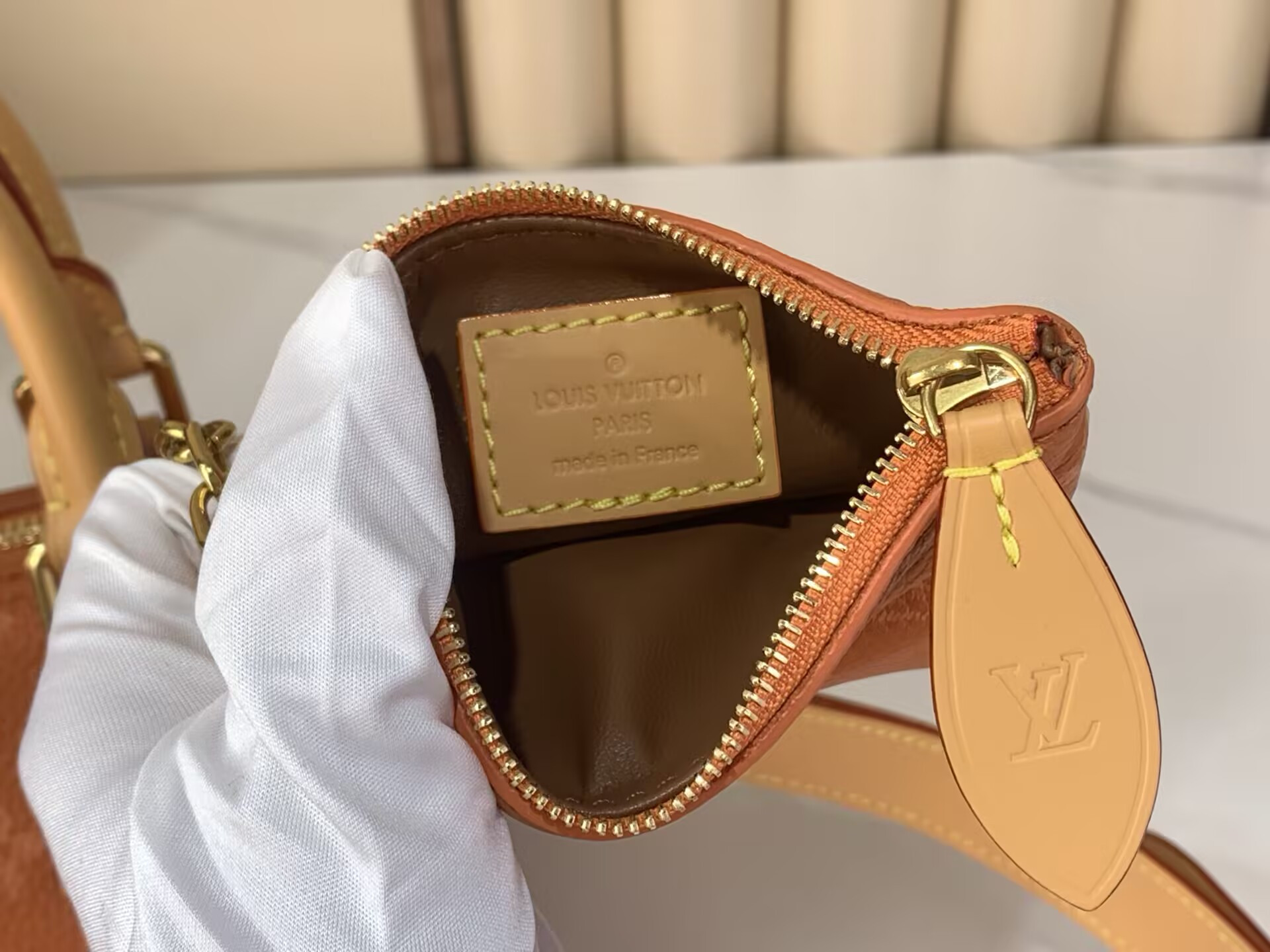 LV Speedy P9 Bandoulière 20 M28307 22x14x17.5cm