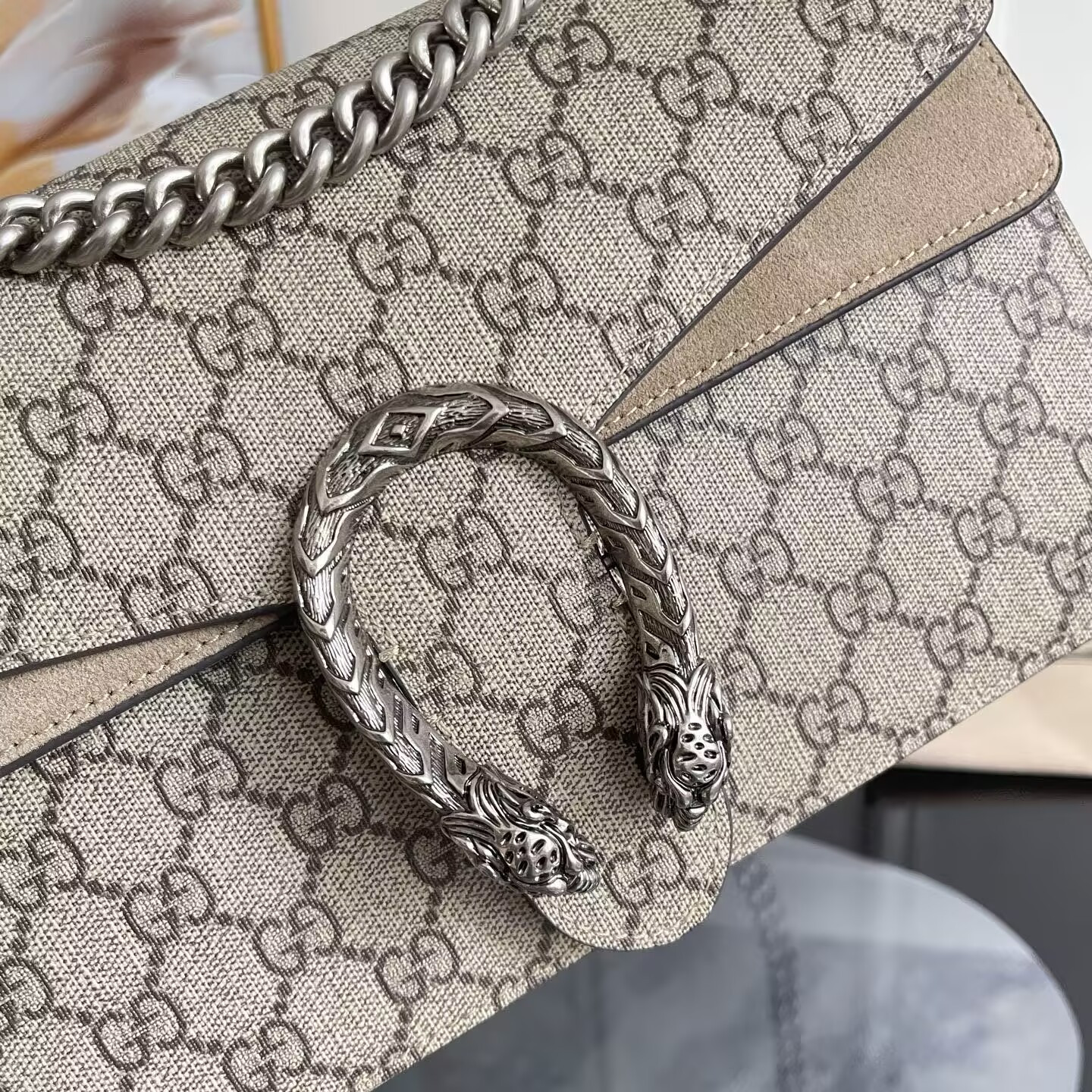 G*u*i dionysus small shoulder bag 28x18x9cm