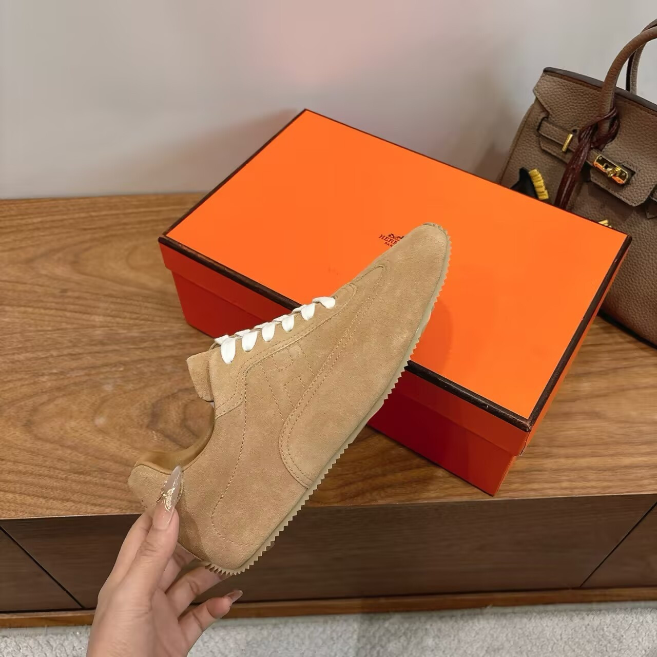 ua H**mes master sneaker