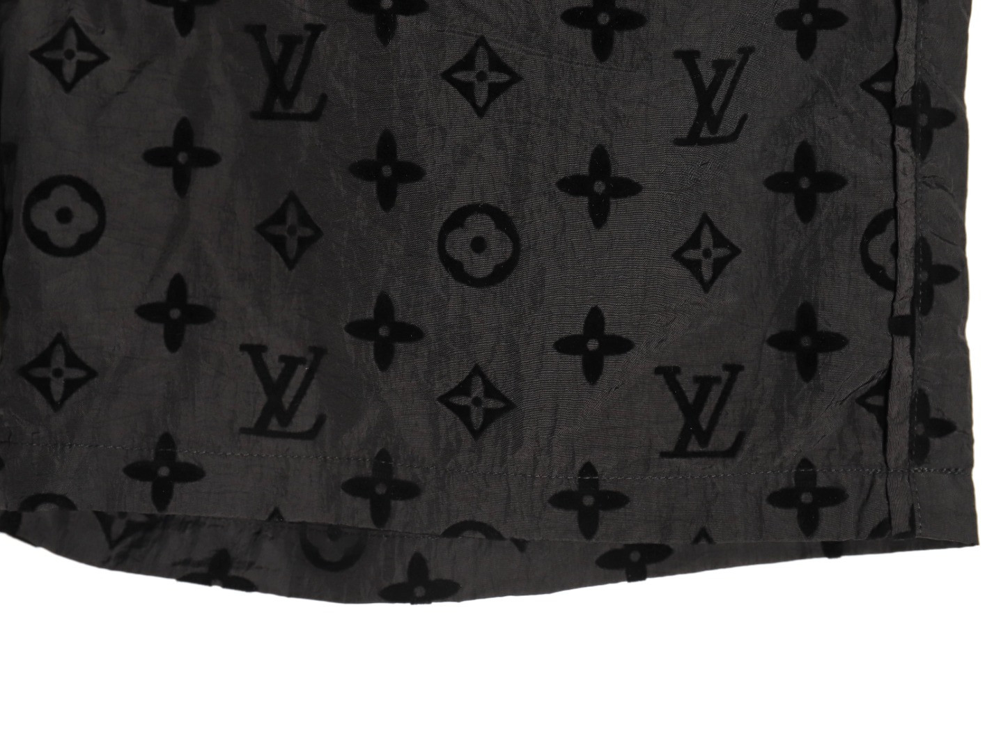 L0*is V*t0n LV 25ss shorts