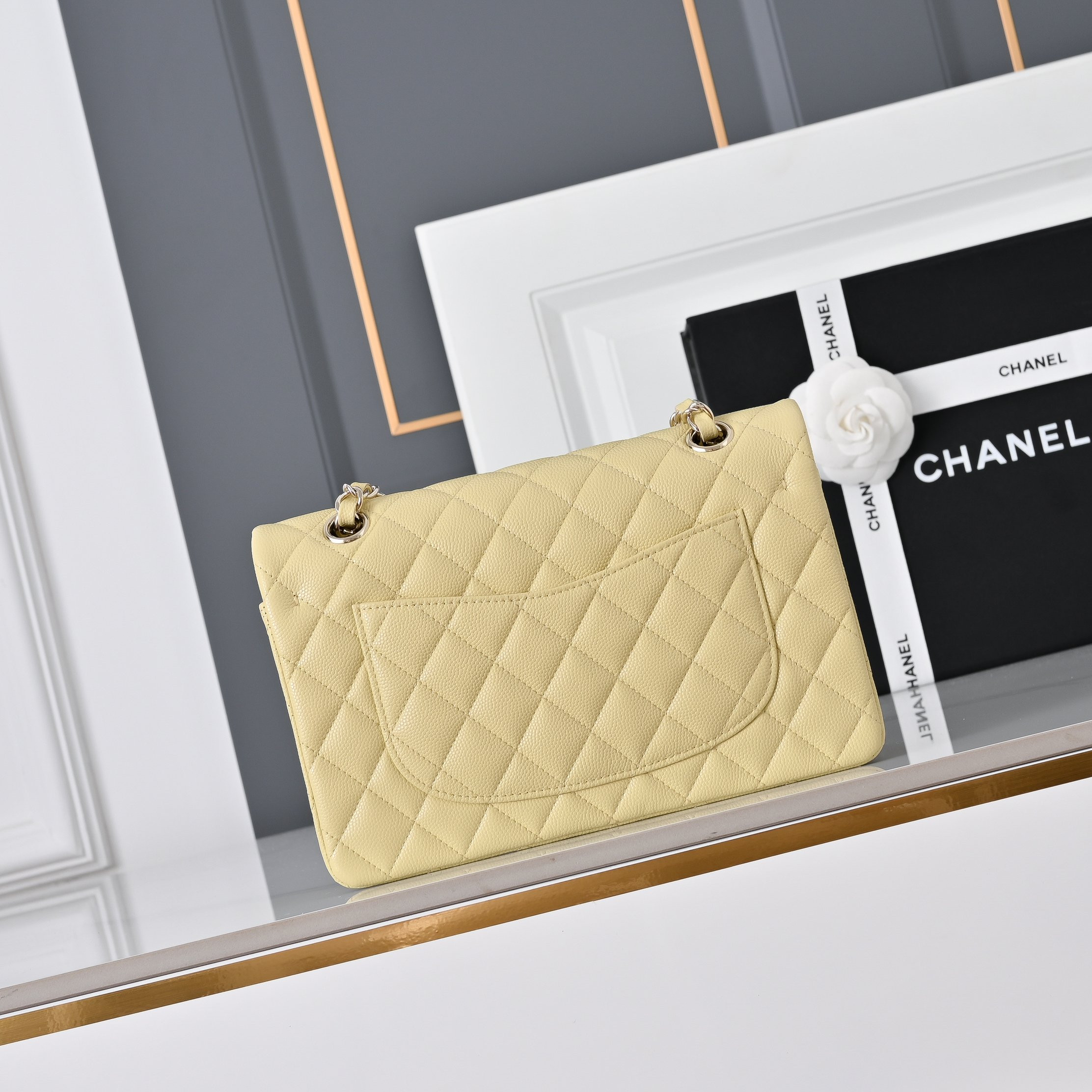 Ch*el classic flap handbag baby yellow with light gold hardware and caviar leather a01113 23x14.5x6cm