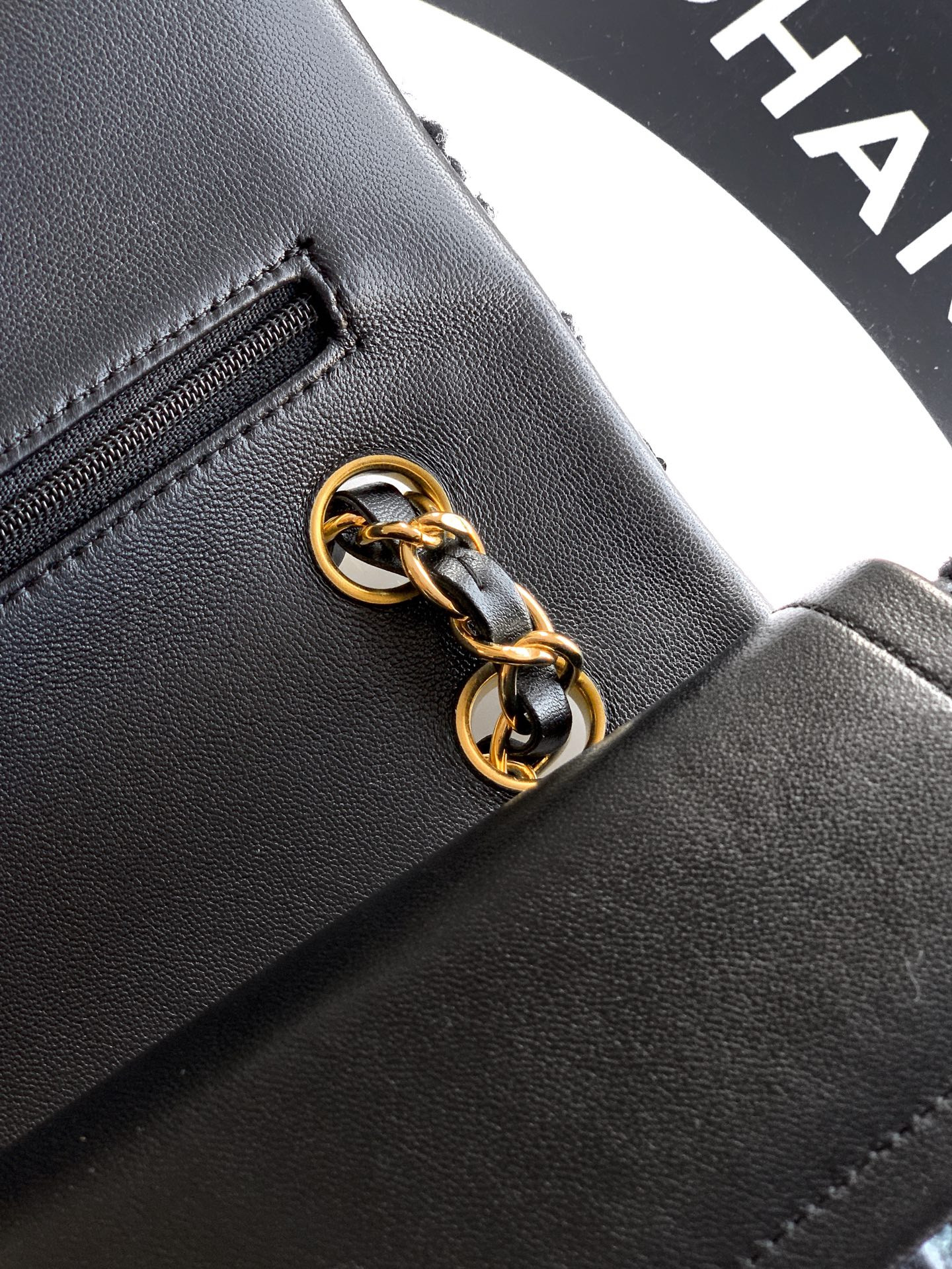 Ch*el flap bag 25x15x6.5cm