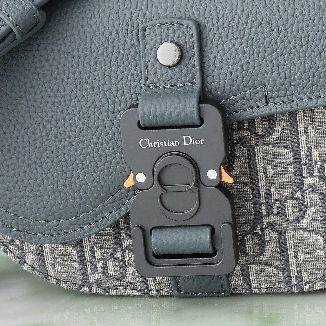 D*0r Mini Saddle Messenger Bag With Flap 19.5x13x4.3cm