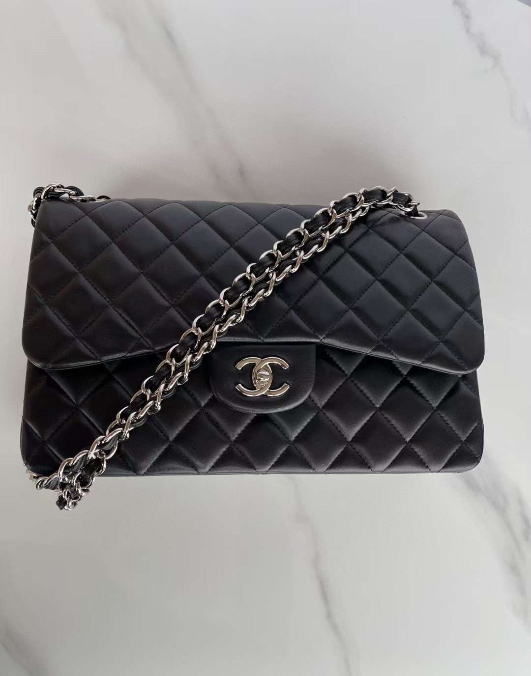 Ch*el Classic Flap Jumbo 30cm CF shiny black 19.5×30×10cm