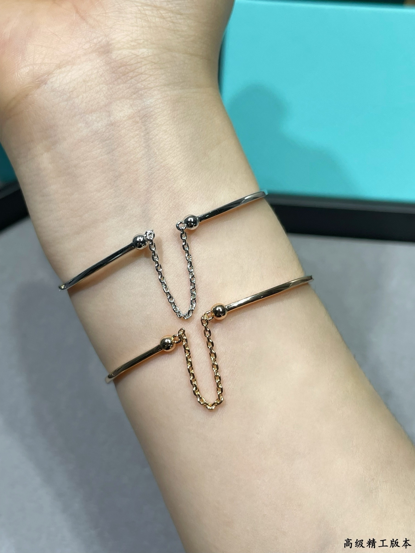 Mes1kaa thin row of di*m*nds bracelet with chain link