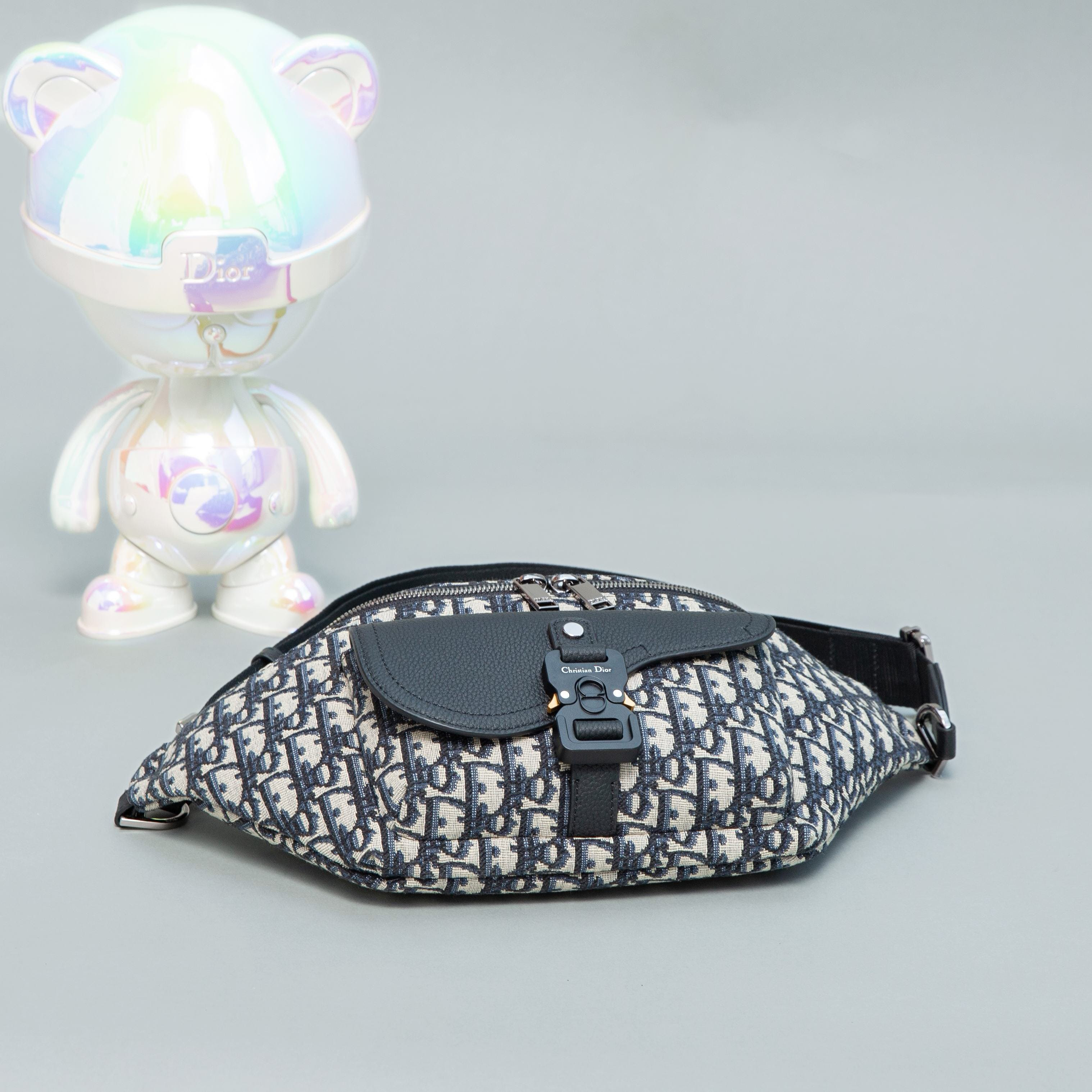 D*or saddle belt bag 39x17x10.5cm