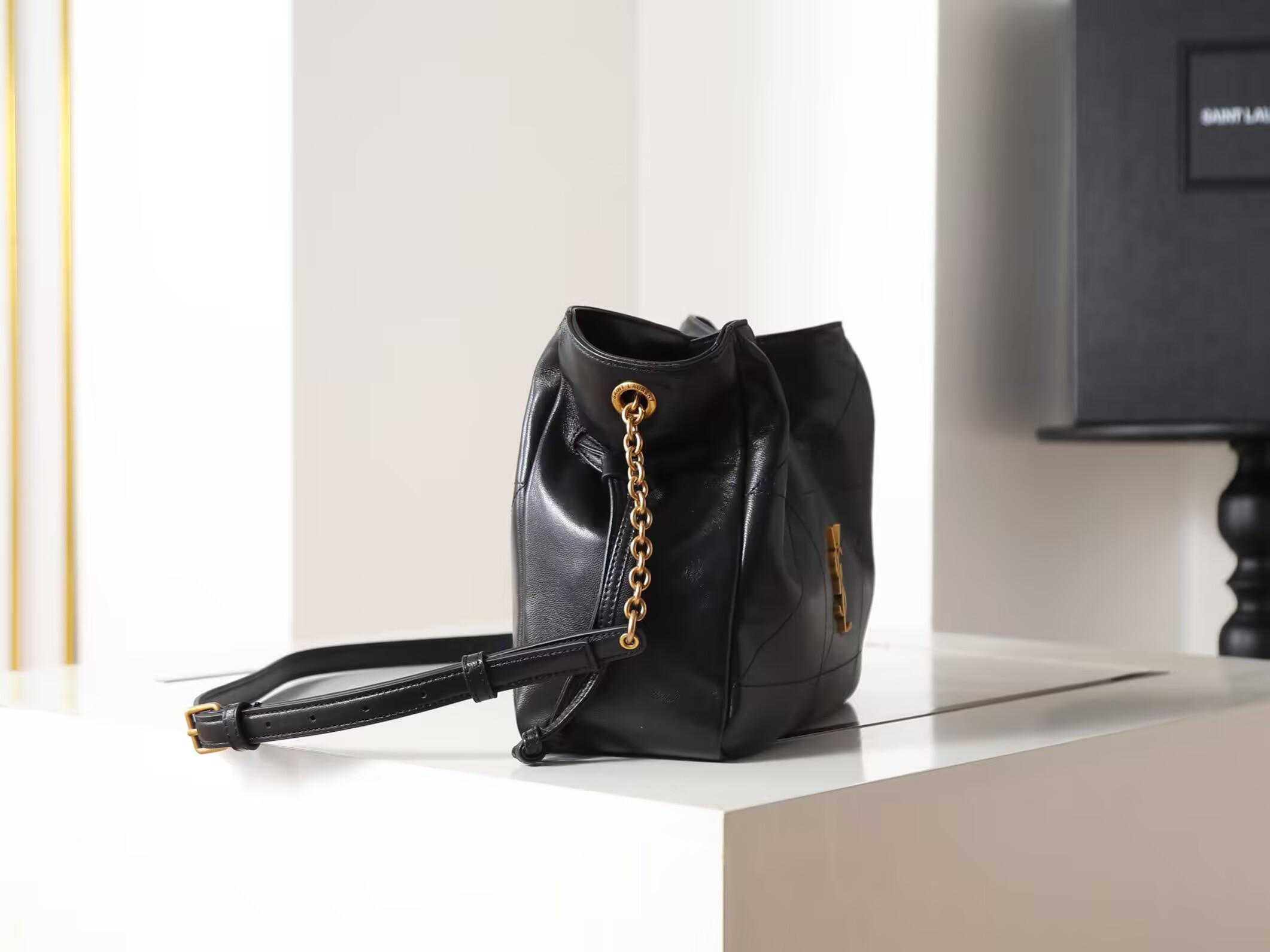 Y*L jamie 4.3 pochon quilted leather shoulder bag 26x18x11cm
