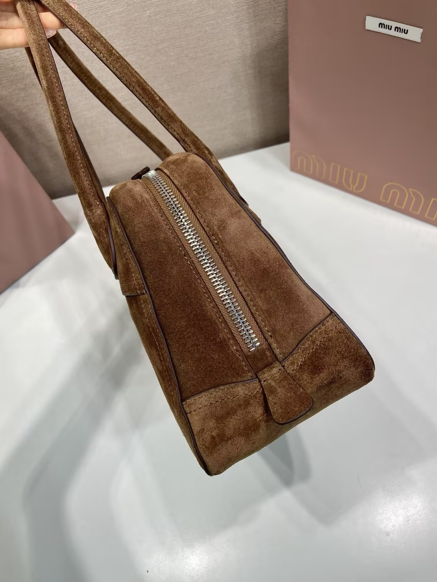 M1v M1v vivant suede bag 32x19.5x11cm