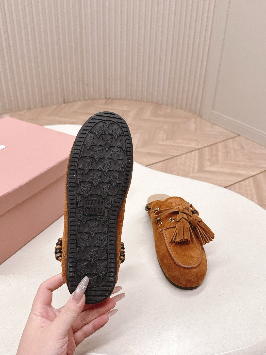 ua M1v M1v tassel mules
