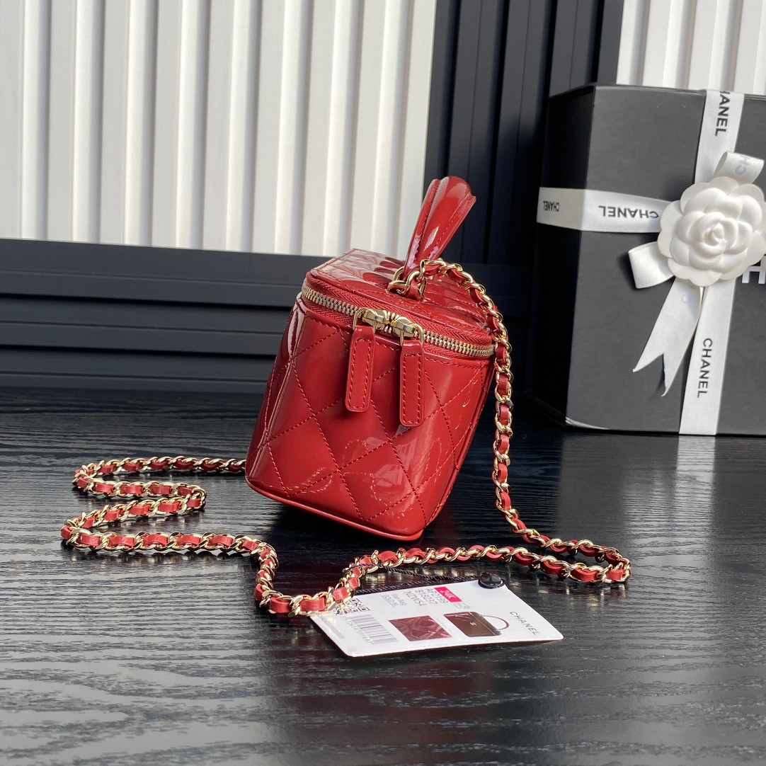 Ch*el long vanity with chain ap2199 16.5x10x8cm