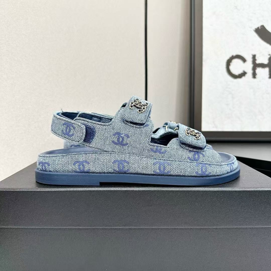 UA Ch*el Slides