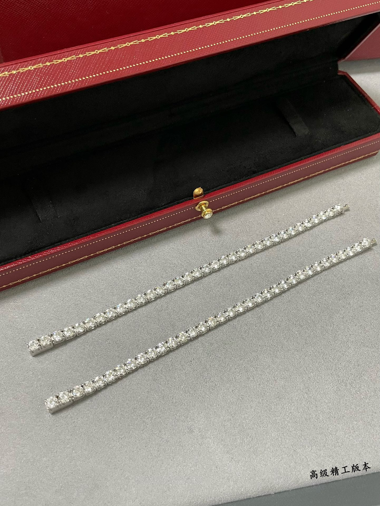 Ca*t*er full diamond four-claw Bracelet