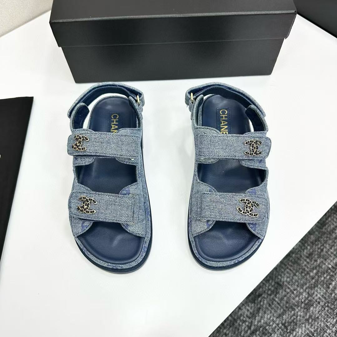 UA Ch*el Slides