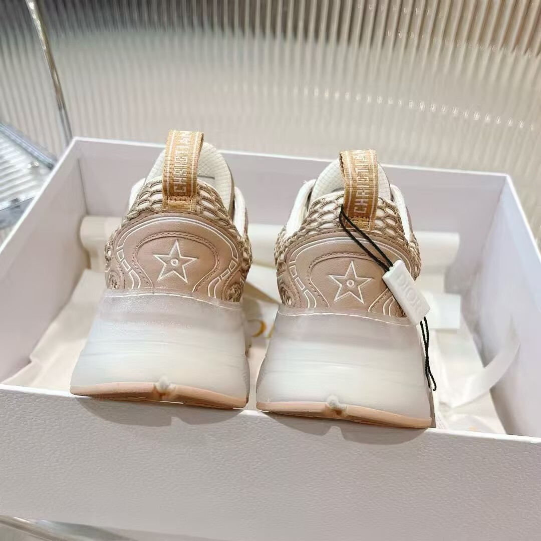 UA D*0r Vibe Sneaker