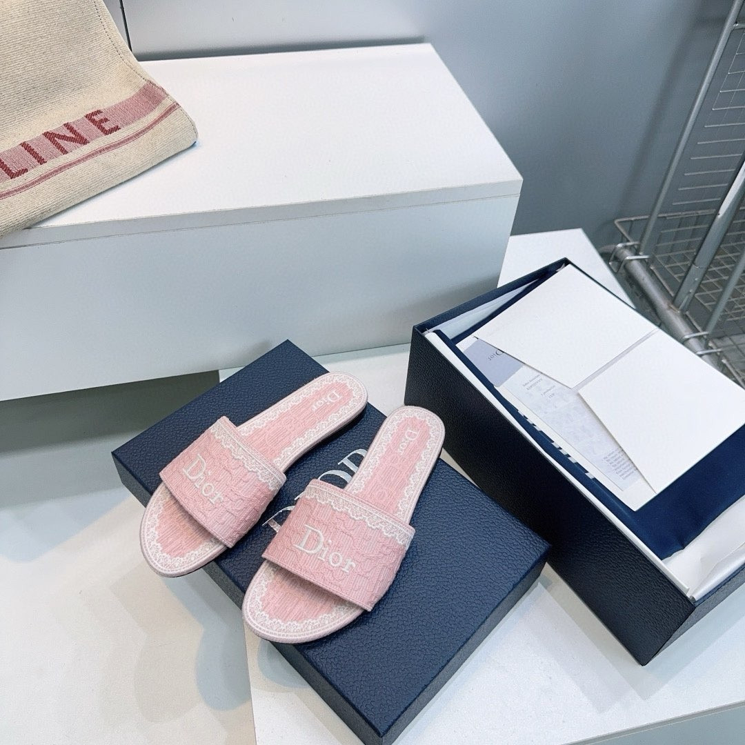 ua D*or dentelle slide