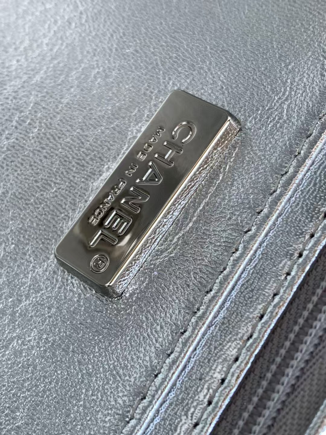 Ch*el CRUISE 25C FLAP BAG 14x21x8cm