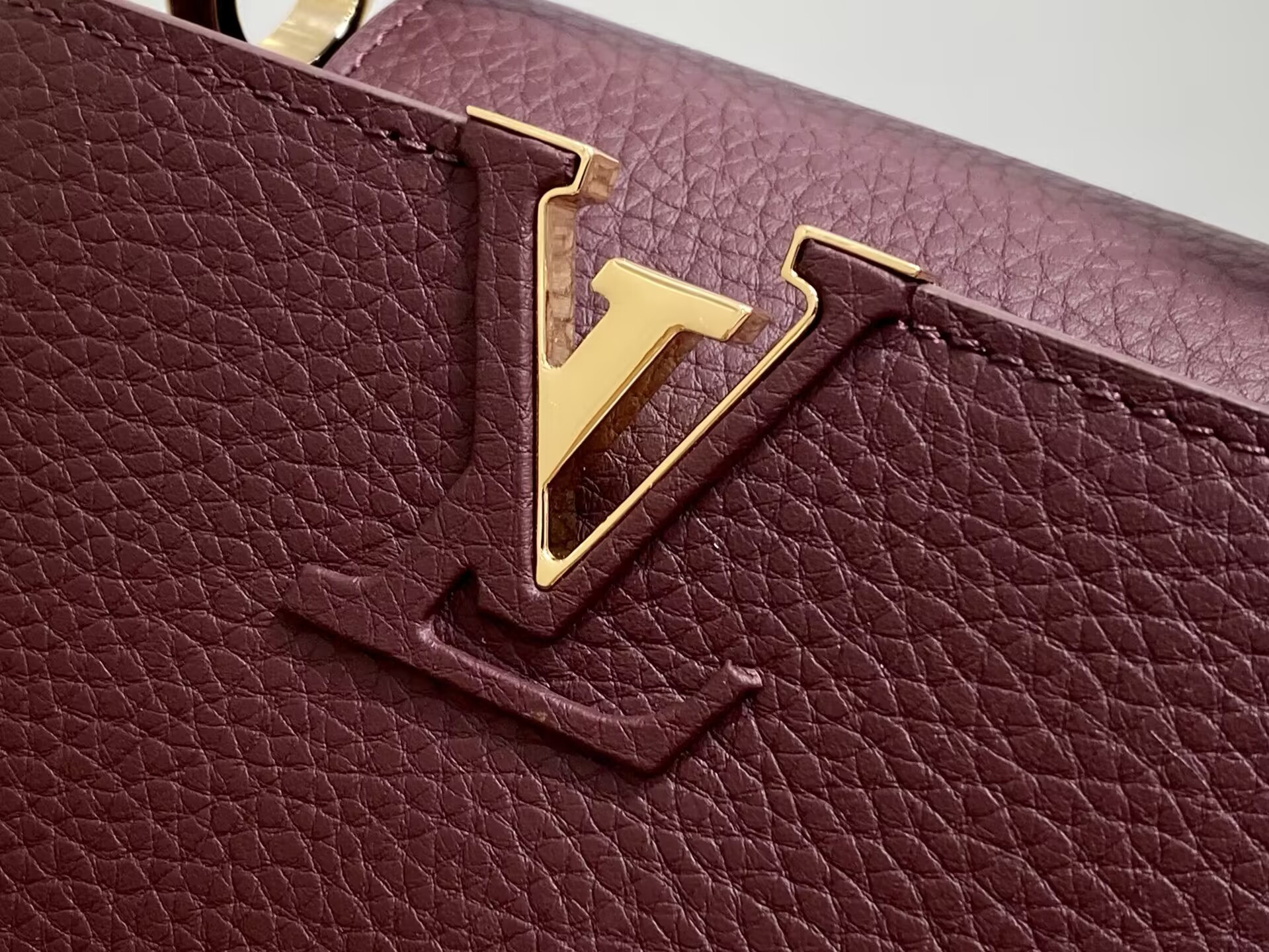LV Capucines Mini M25893 21x13.6x8cm
