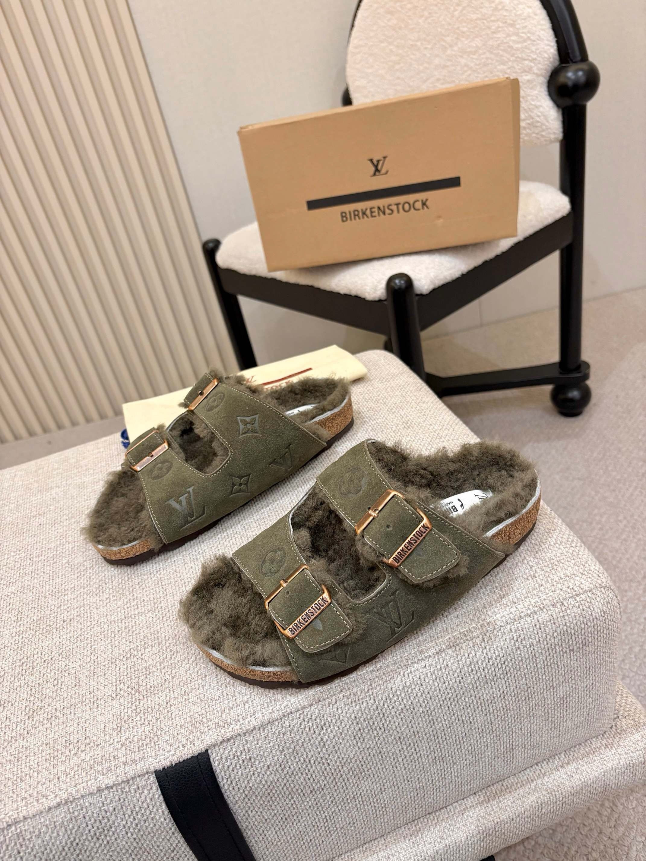 UA LV Arizona Sandals