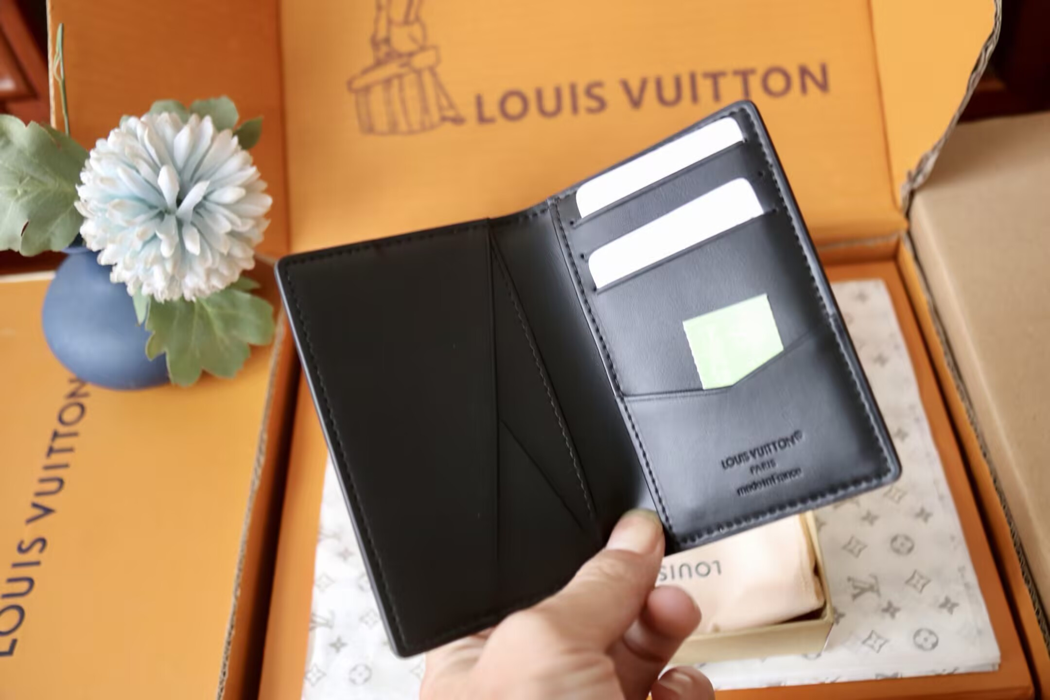 LV Pocket Organizer M26775