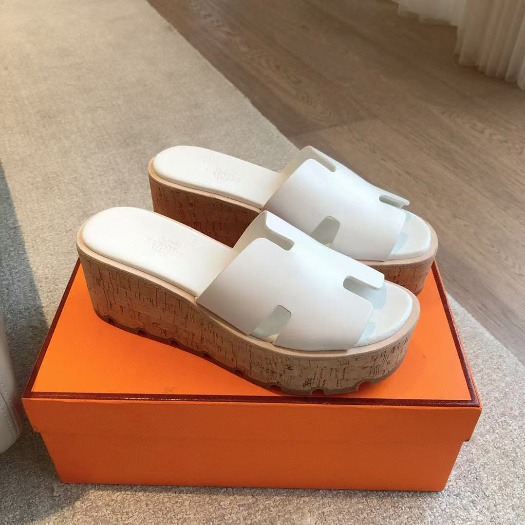 UA H**mes Eze 30 Sandal