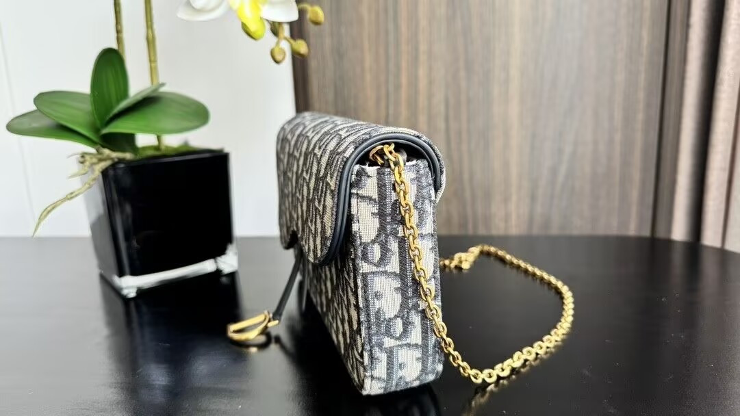 D*0r Medium Saddle Pouch with Chain 21.5x13.5x4.5cm