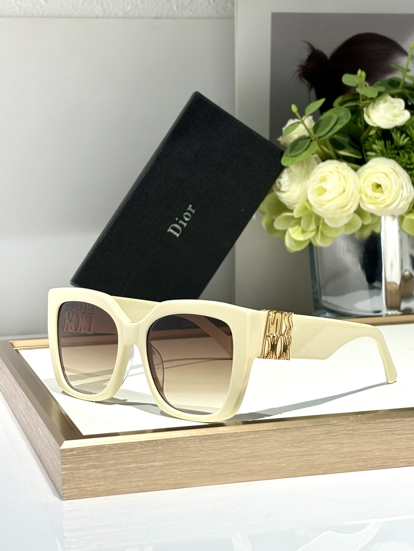 D*0r Glasses