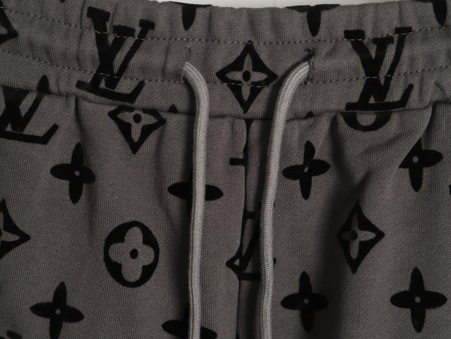 L0*is V*t0n LV 24SS shorts