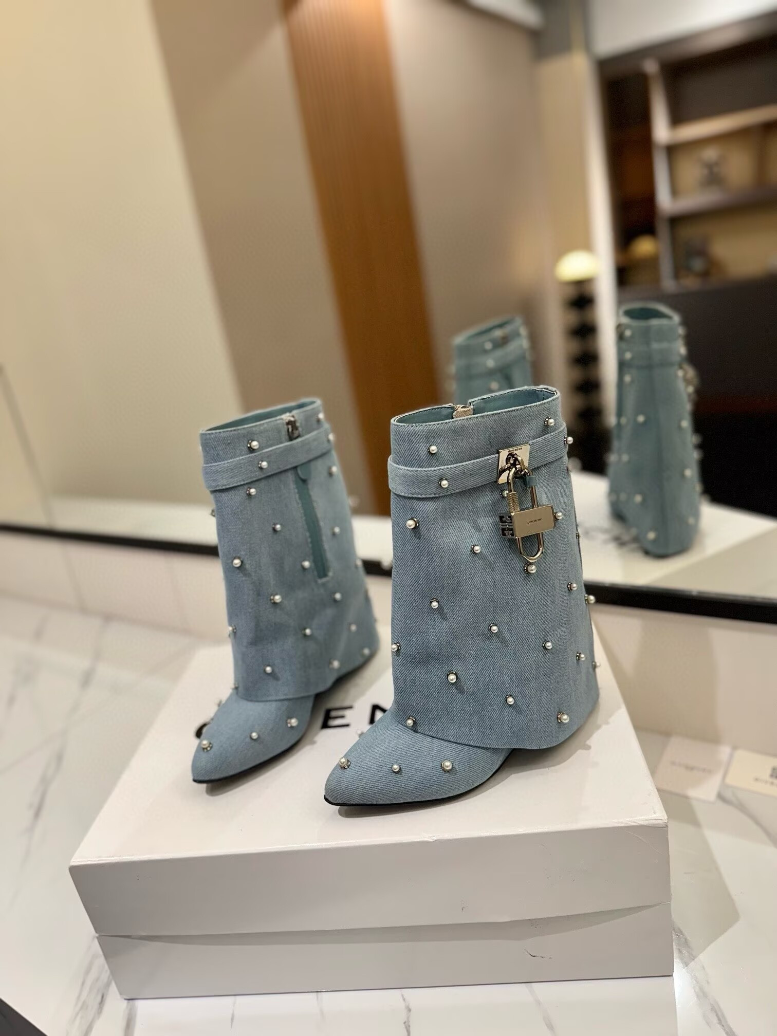 UA Givenchy Boots
