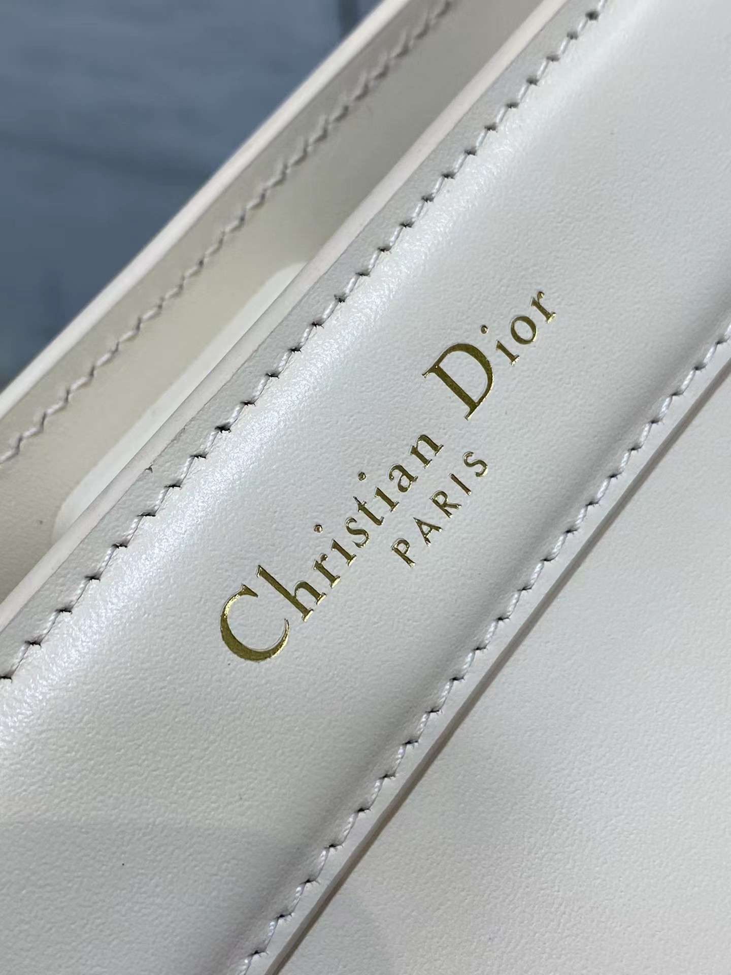 D*0r Medium key bag 27 x 16.5 x 13.5cm