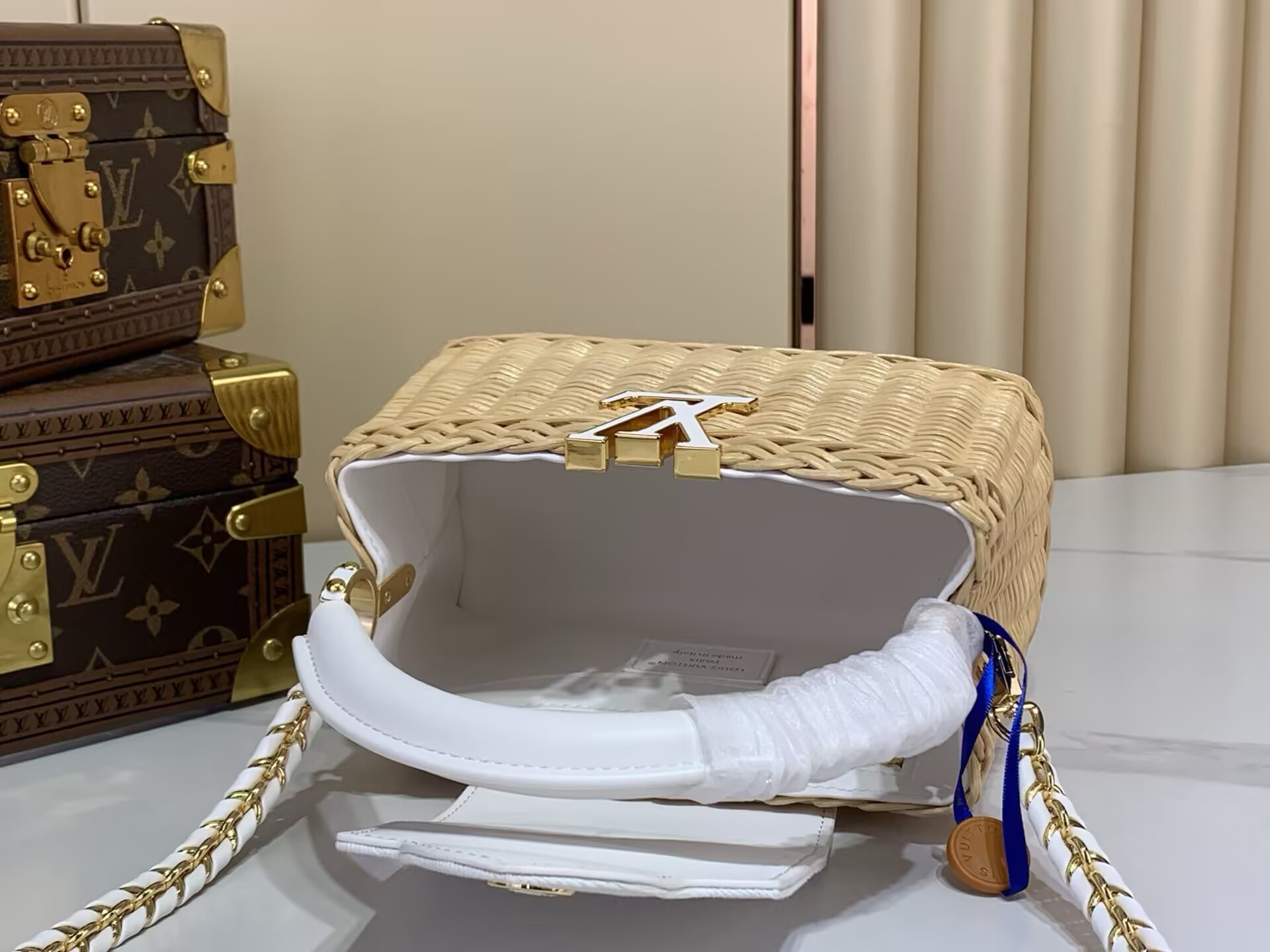 LV Capucines Mini M28548 21x13x8cm