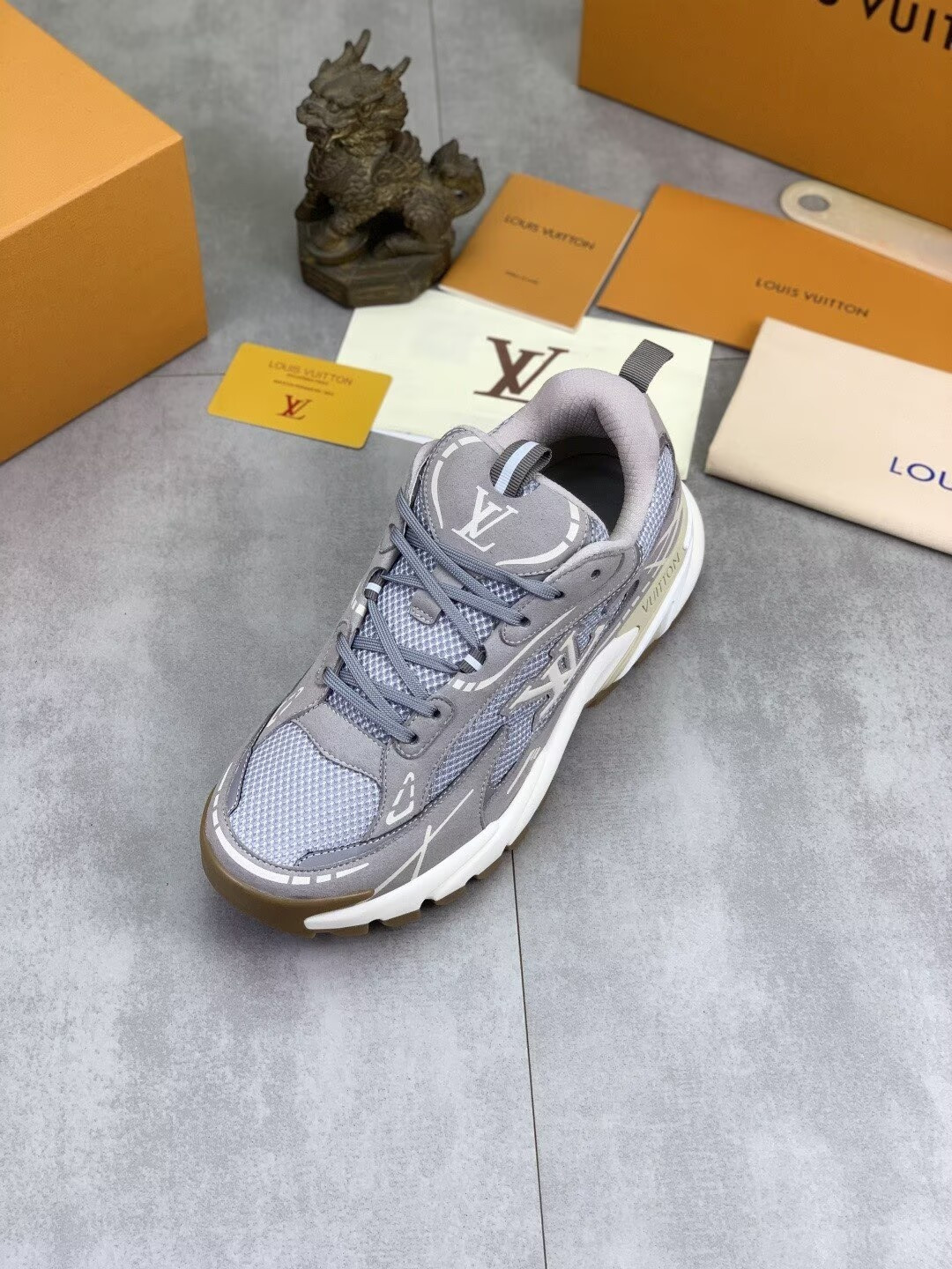 UA LV Sneakers